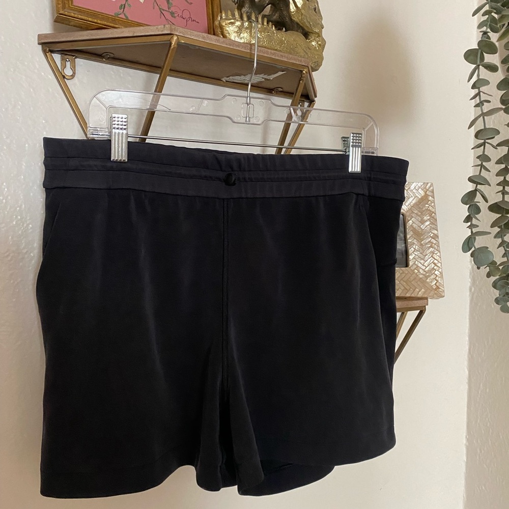 NWOT Lululemon Softstreme High Waist Shorts